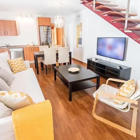 Sherry Center Apartment *