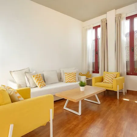 Sherry Center Apartment *